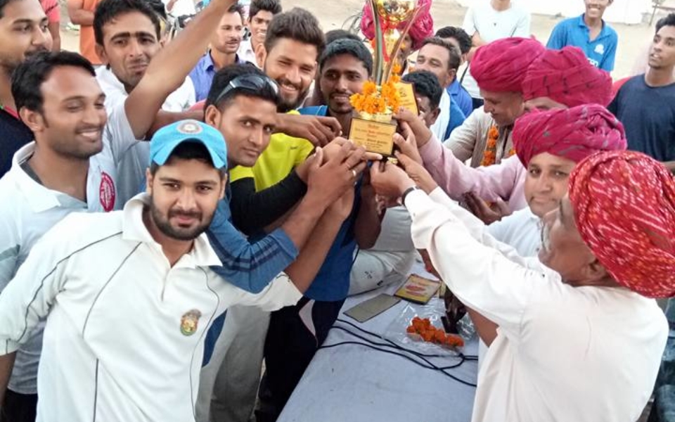 Hirnoda-cricket-khel-hpl-game (5)