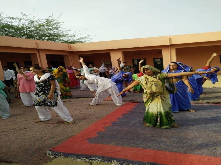 हिरनोदा में अंतरराष्ट्रीय योग दिवस (21 जून) का आयोजन